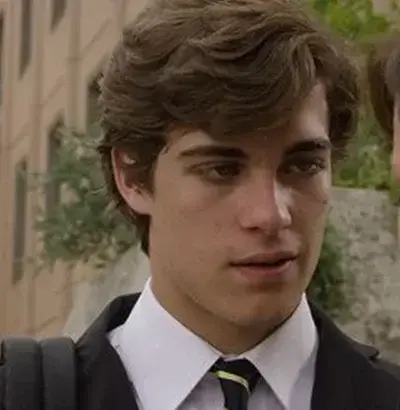 WittyElk7469의 Theo Nott