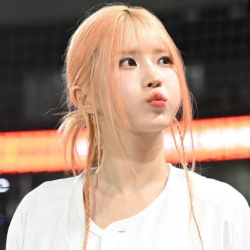 프로미스나인 하영