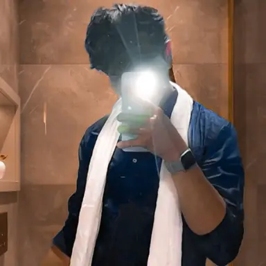 Profile image of Vikky Roy.