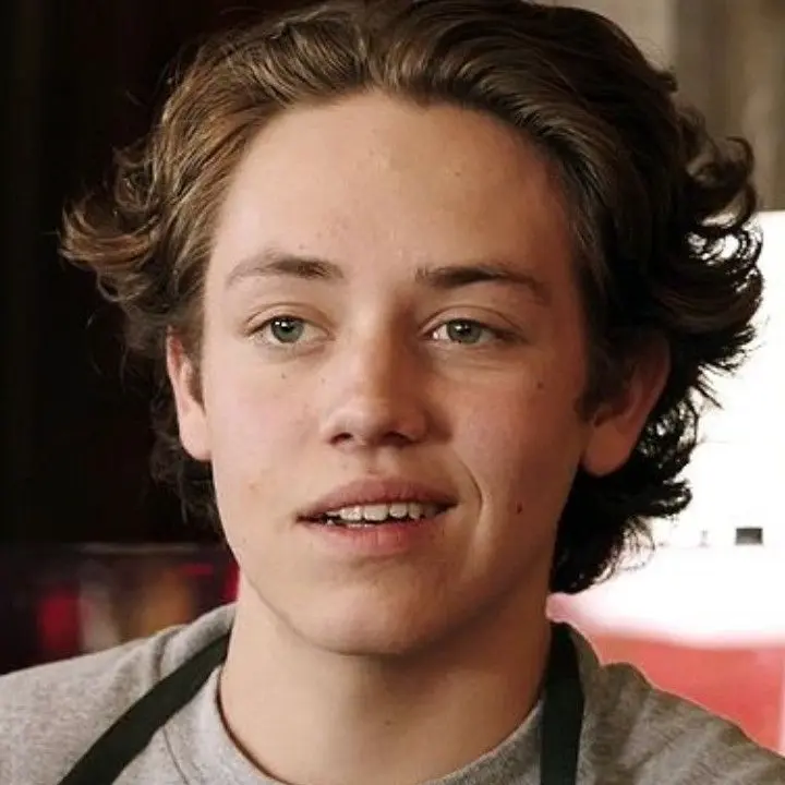 MusclyVirus8964의 Couch Refuge