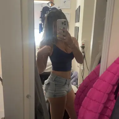 Profile image of lily