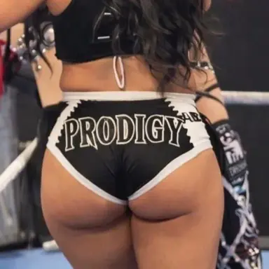 Profile image of Roxanne Perez