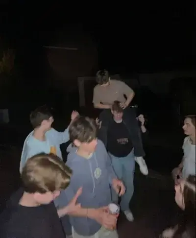 DrearySkate6665의 Boy friend group