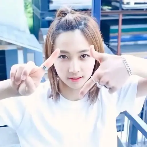 RacialCrate1572의 윤정한