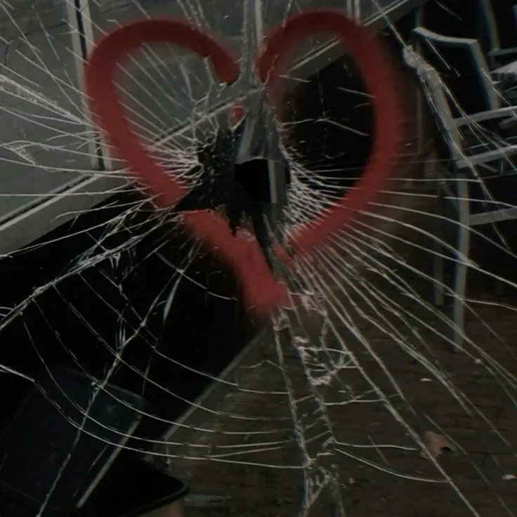 ta-da2의 거울 속의 나가 좋아.