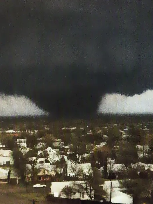 383737의 tri-states tornado