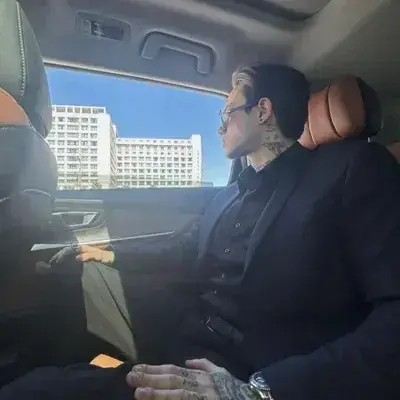 PoorKiang1888의 Viktor-new stepdad