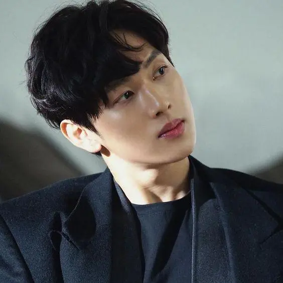 HomelyGoal1940의 조현수
