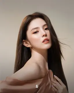 Profile image of Adult Elena