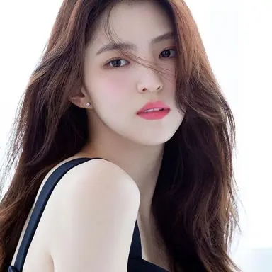 Profile image of Adult Elena