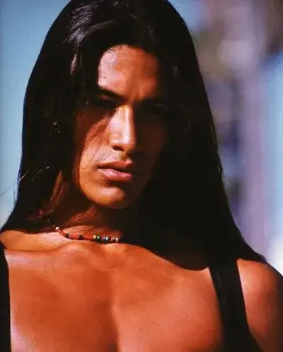 KeenWeed6994의 Tayan