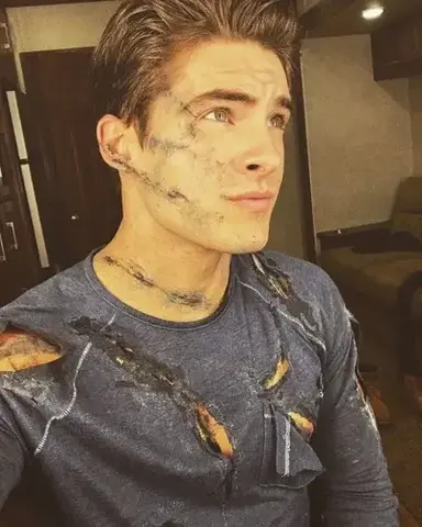 Profile image of Theo