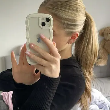 Profile image of Mackenzie