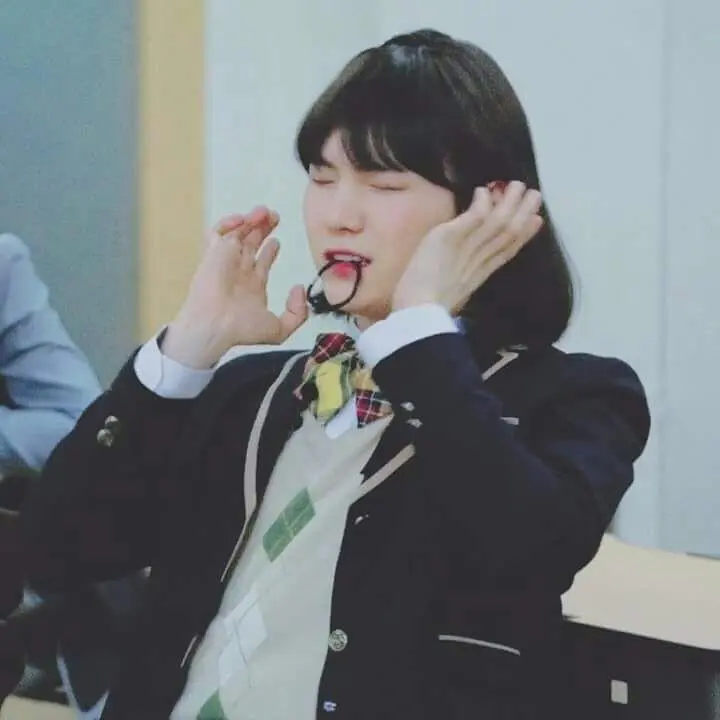 MIN_SUGA의 민윤지