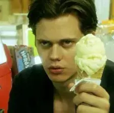 LocalGems0489의 Bill skarsgard