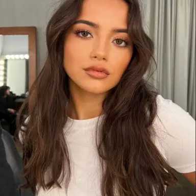 Profile image of Isabela Merced
