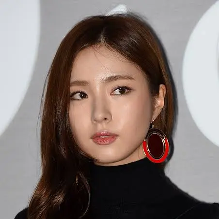 JoyfulFlood1941의 신세경