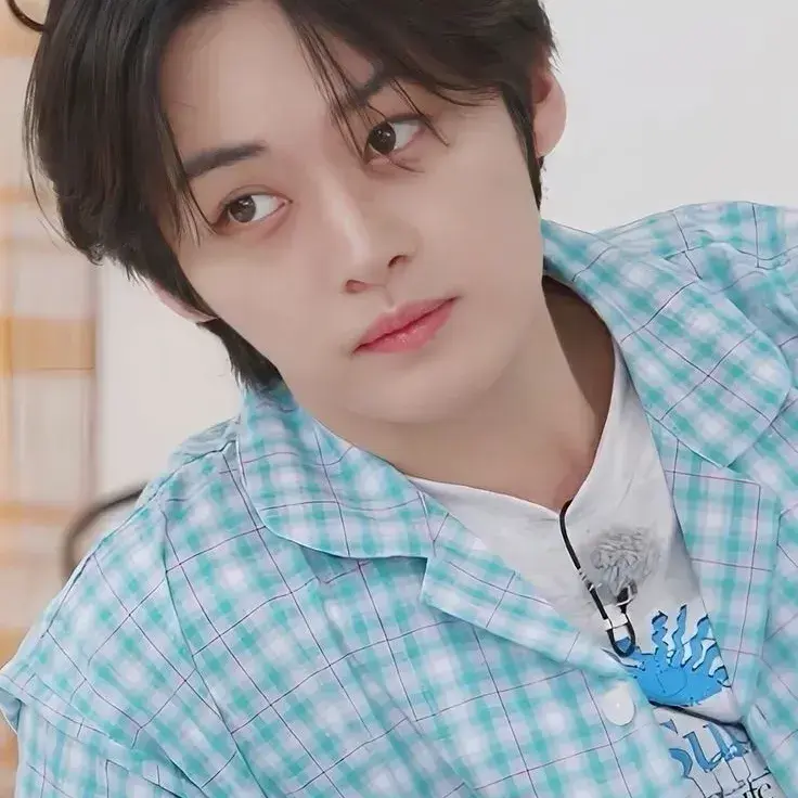 SleekBroth0199의 Min-jun