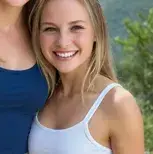 GrainyKite3101의 Clara and Anna