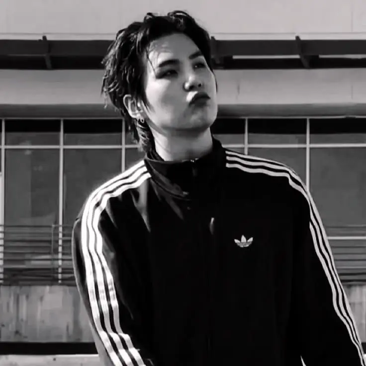 LateDice7169의 Bad Boy's Library Secret