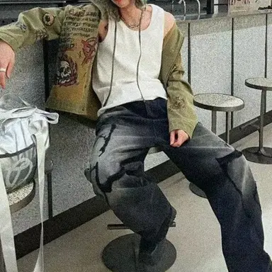Profile image of T