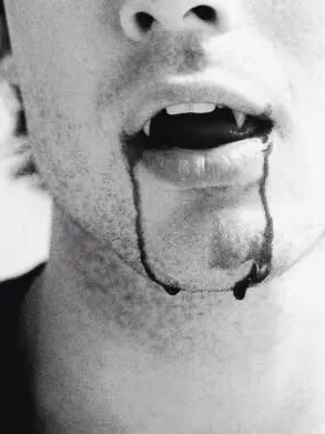 PetitePound2102의 Lucien - Vampire