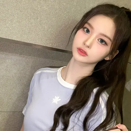 TestyKey7019의 시한부인걸 모르고 계속해서 과롭히는 수현