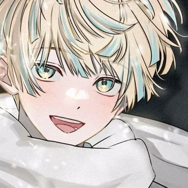 緋八マナ