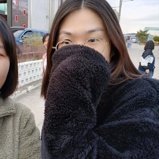 권나현