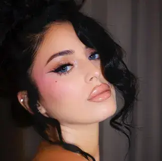 Profile image of Isabela Santos