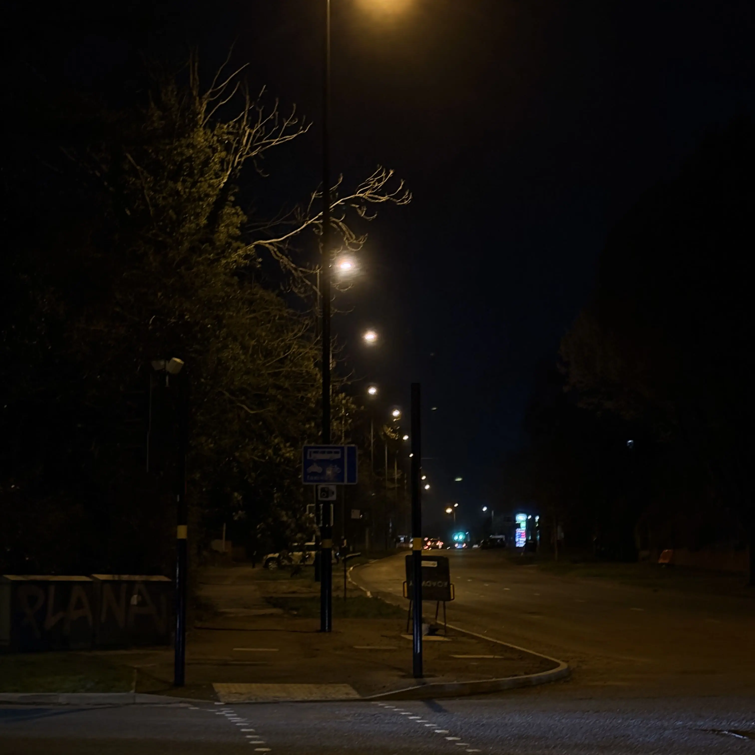 DustBunni의 Locked Balcony