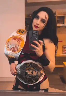 Profile image of Stephanie