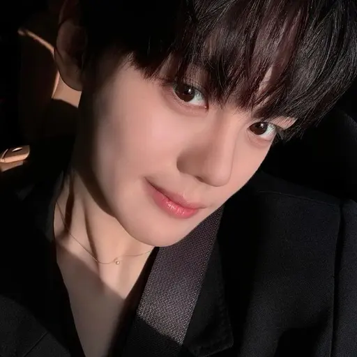 ZestyChair0084의 김규빈