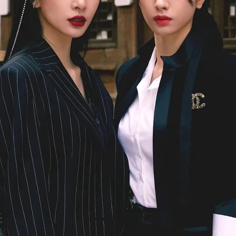 우주소녀 더 블랙