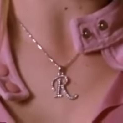 레지나 조지 대표 이미지