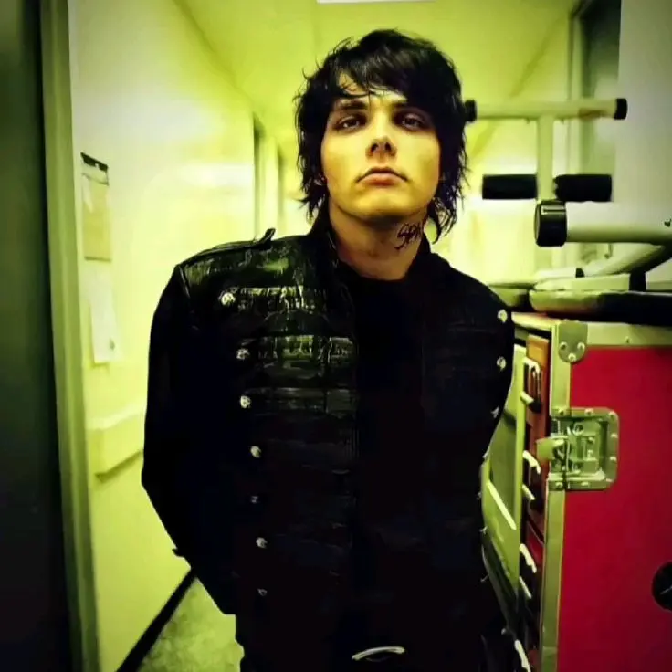Meowmrow_1441의 Gerard way - vampire