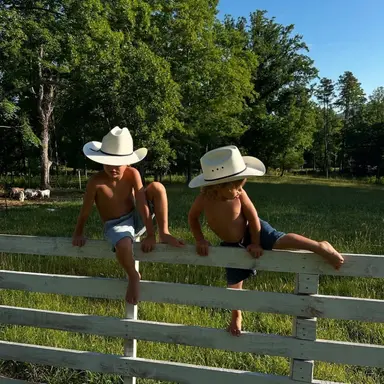 Profile image of Brothers