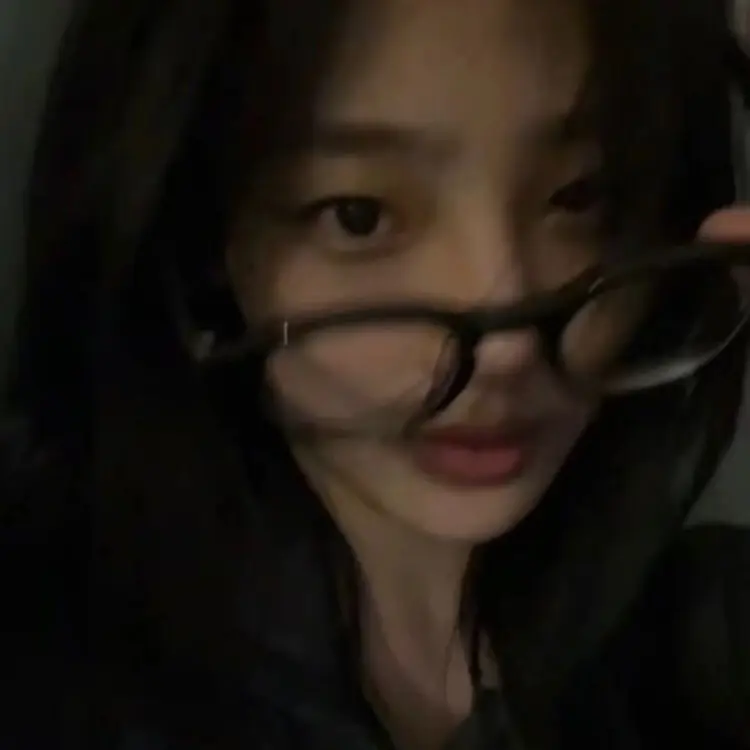 Mosnj의 김민지