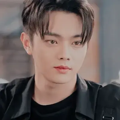 HazyDust7073의 Lu Si Cheng