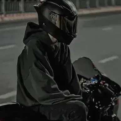 CurvyElbow9876의 Biker Bf