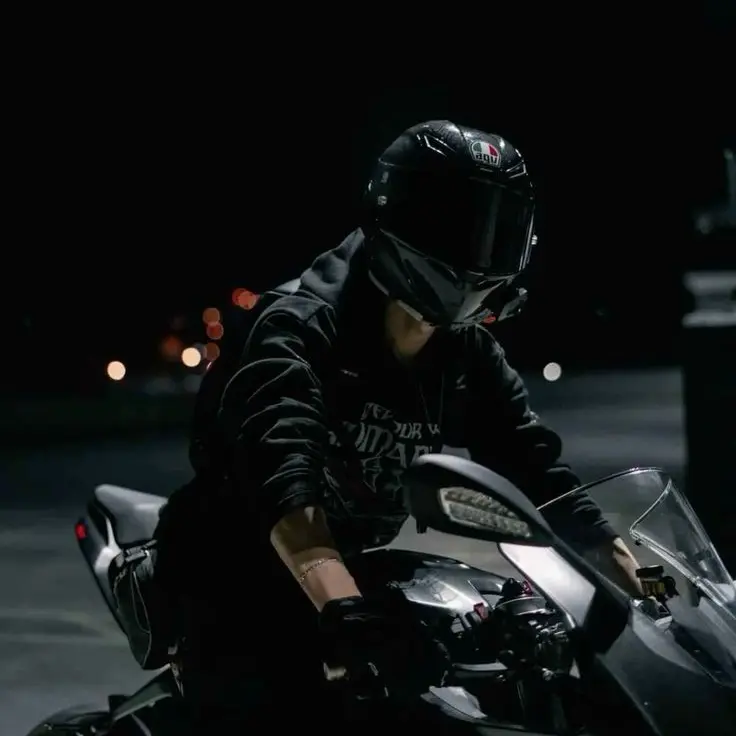 IcyMint8185의 BIKER