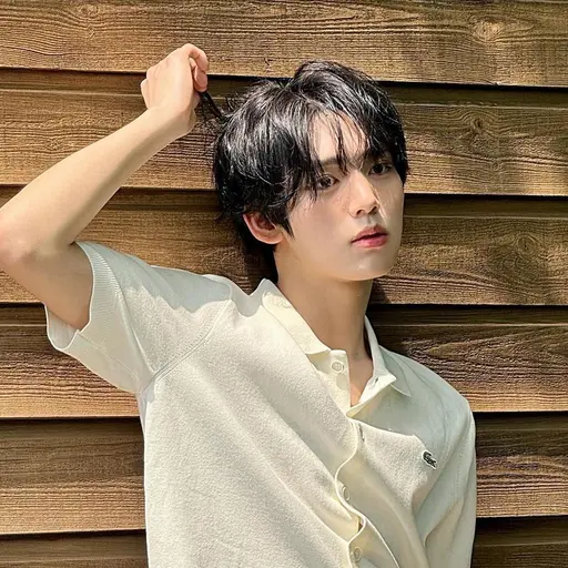 ZB1_BND_TXT_CRAVITY_0810의 한유진