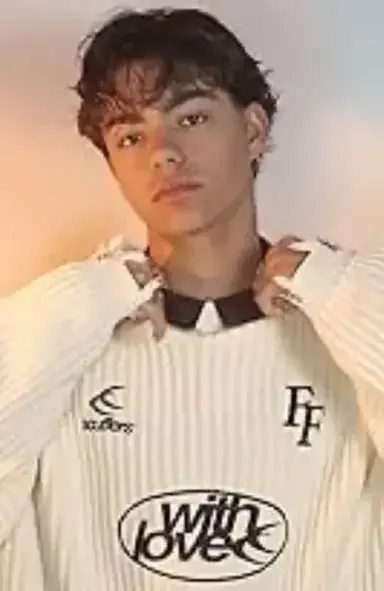 Profile image of Elias Vance