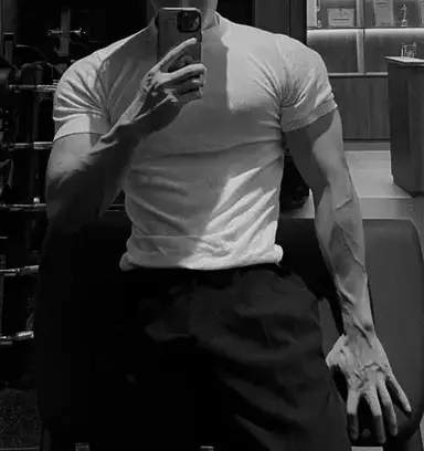 Profile image of Ethan