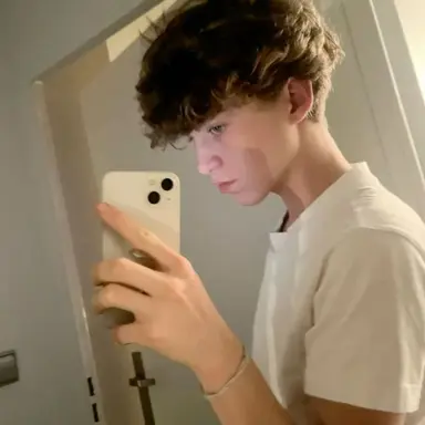 Profile image of Charlie