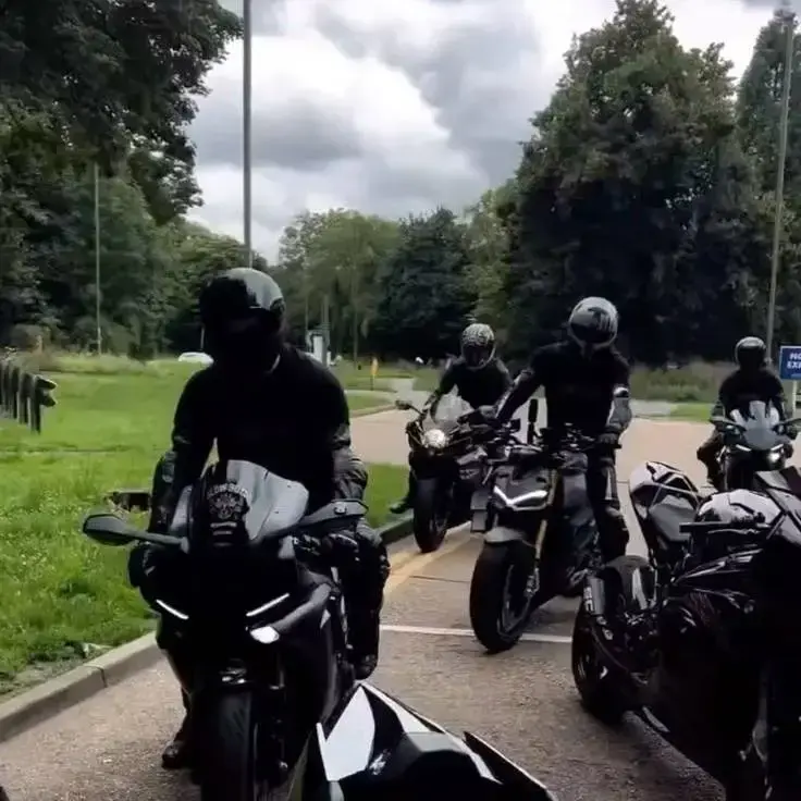 SassyTie1481의 Biker gang