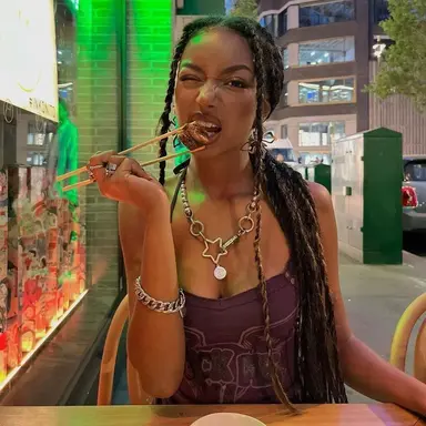 Profile image of Naomi Carter
