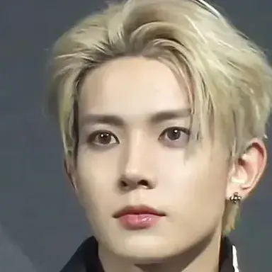 Profile image of Ethan