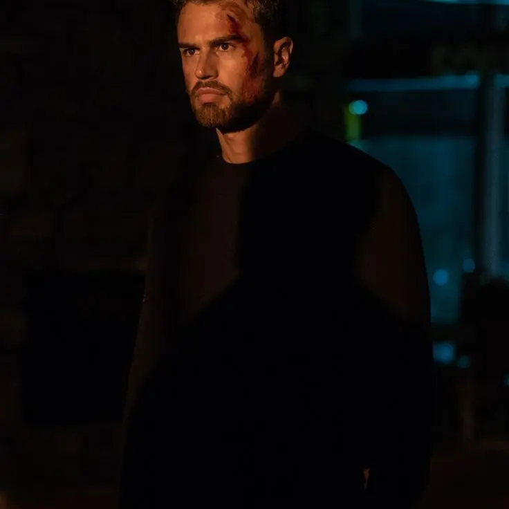 TriteSage7943의 Theo James
