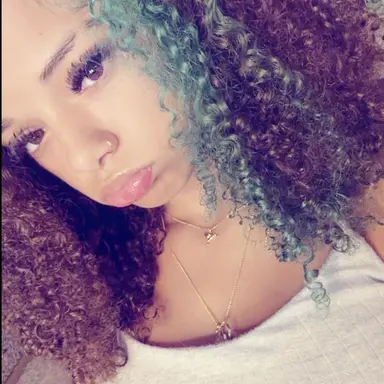 Profile image of Mia